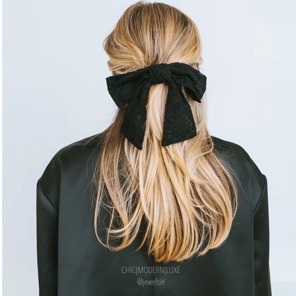 Pink Knit Cardigan Sweater
NWT Pastry Pink Cardigan - Picture 5 of 6